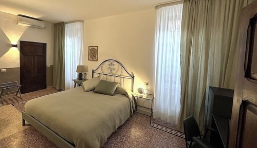 Comfort Room