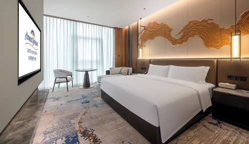 Deluxe Room, 1 King Bed, Non Smoking