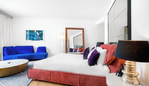Room (W South Beach Studio Suite 1226)