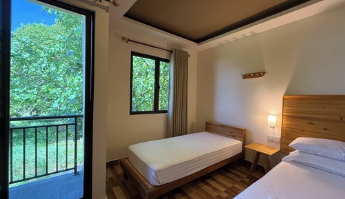 Deluxe Double Room, Balcony, Garden View
