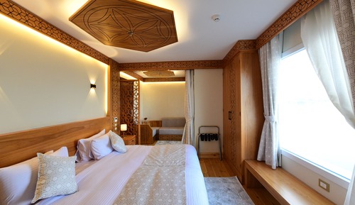 Junior Suite, Balcony, River View