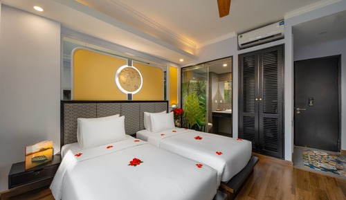 Deluxe Double or Twin Room With Window
