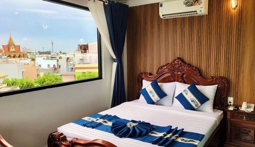 Panoramic Double Room, 1 King Bed, City View