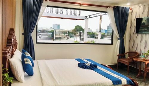 Deluxe Double Room, 1 King Bed, City View