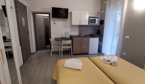 Basic Twin Room