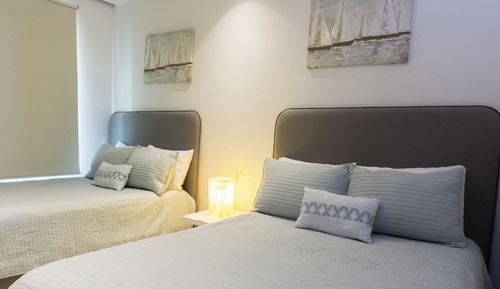 Deluxe Condo, Ocean View
