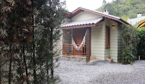 Comfort Chalet, 1 Queen Bed, Housekeeping