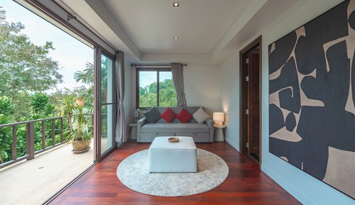 Villa, Bay View