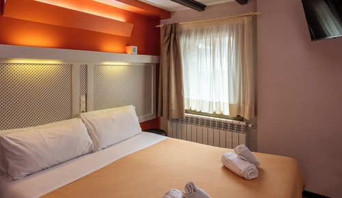 Double Room, 1 Double Bed, Non Smoking, Mountain View
