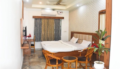 Deluxe Double Room, City View