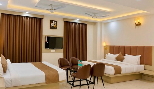 Luxury Quadruple Room, Lanai, Mountain View