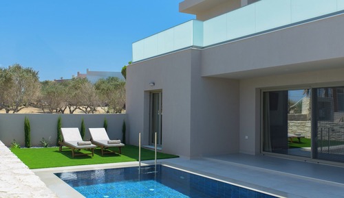 Luxury Villa, Pool View