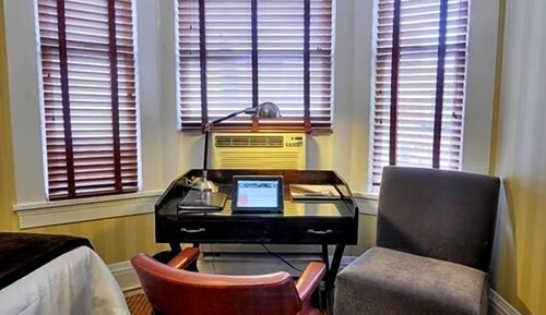Deluxe Twin Room, City View
