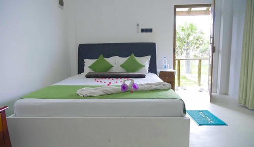 Superior Studio Suite, Balcony, Beach View