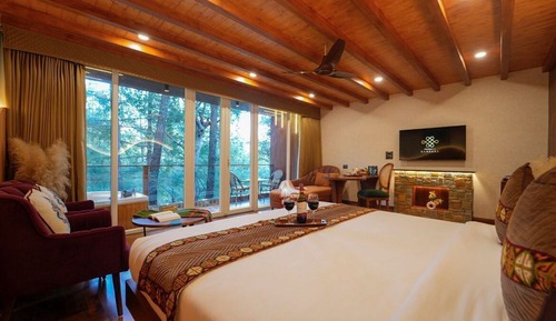 Luxury Room, Balcony, Hill View