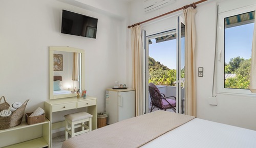 Standard Room, Large Balcony,Garden View