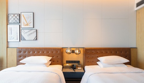 Premier Suite, 2 Queen Beds, Bathtub, City View