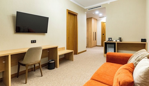 Deluxe Double Room, 1 King Bed with Sofa bed, Balcony, City View