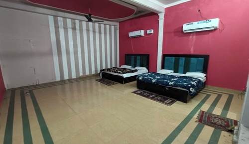 Family Studio Suite, City View