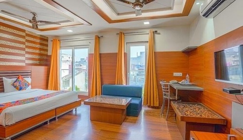 Superior Suite, City View