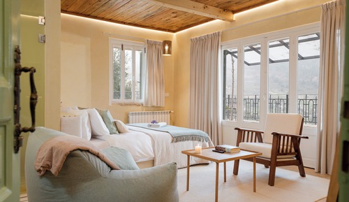 Double Room, Mountain View