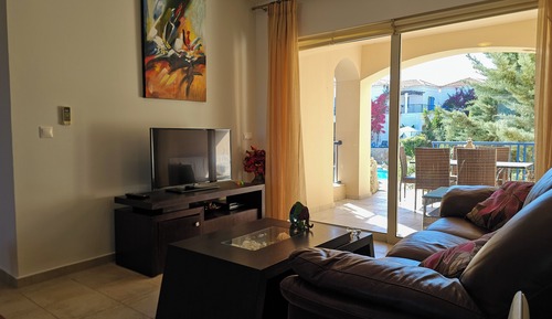 Basic Room, Pool View