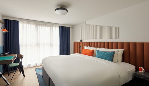 Standard Room, 1 King Bed