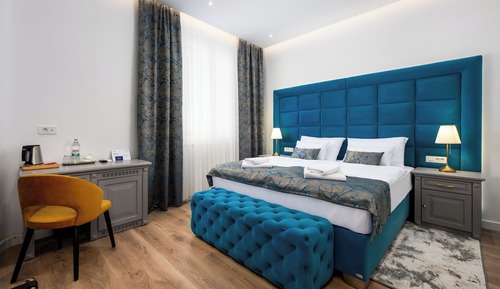 Standard Double Room, Park View