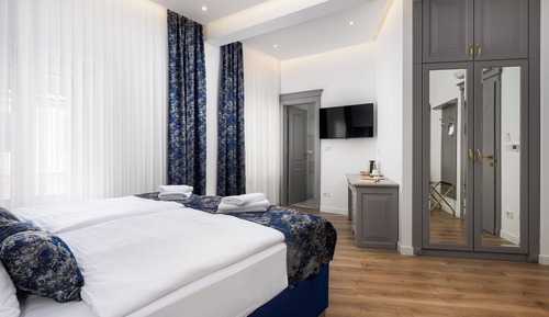 Luxury Double Room, City View