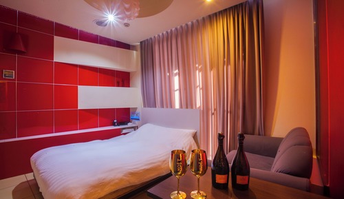 Standard Single Room, Smoking