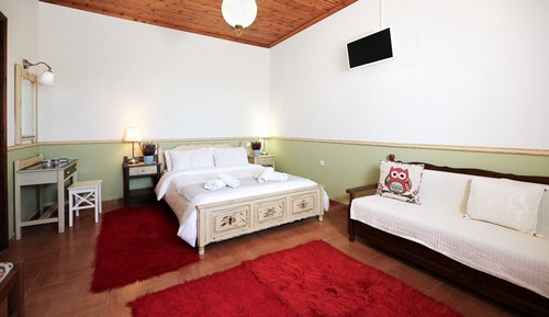 Triple Room, Balcony, City View