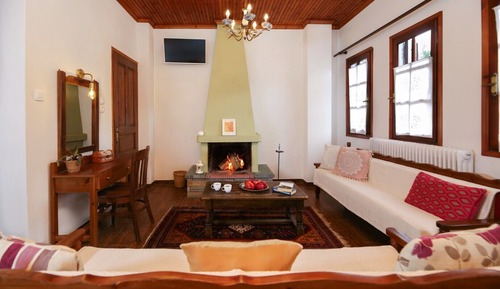 Quadruple Room, City View
