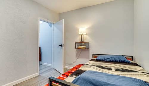 Apartment (2 Bedrooms)
