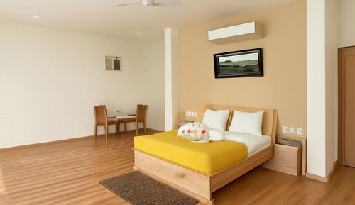 Super Executive Room