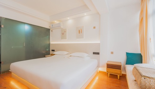 Comfort Room, Mountain View