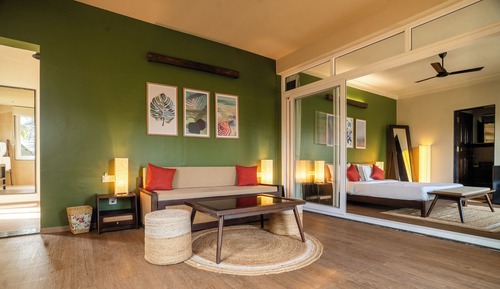 Family Suite, Balcony, Hill View