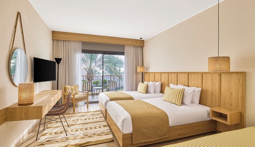 Superior Room, Garden View (Queen or Twin)