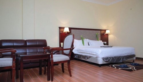 Junior Suite, City View