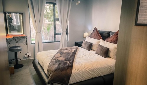 Apartment, 2 Bedrooms, Accessible, Smoking