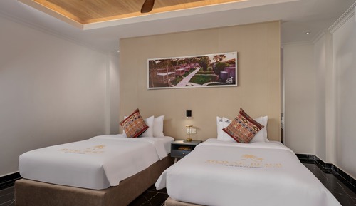 Royal Suite - Private 2 Bedrooms Villa Garden View