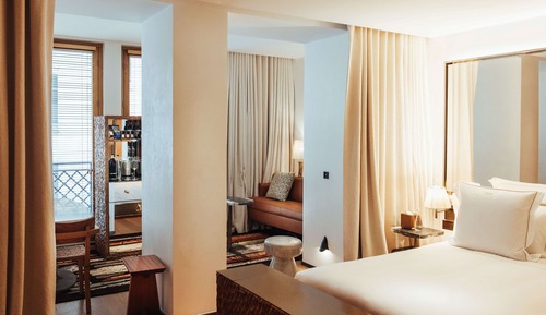 Winter Garden Suite