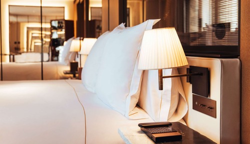 Deluxe King Room