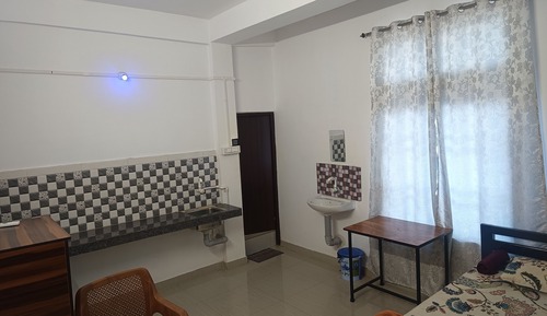 Basic Room, Pets Allowed, City View