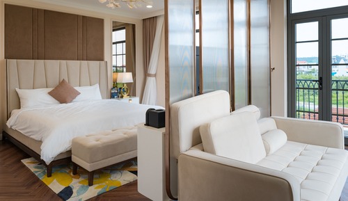 Diamond Suite Room