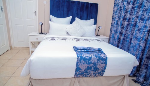 Suite, Garden View