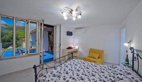 Deluxe Suite, Smoking, Sea View