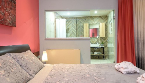 Suite, Mountain View
