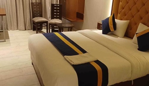 Deluxe Room, City View