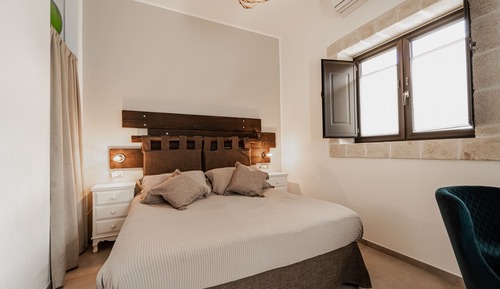 Comfort Double Room, Private Bathroom, Garden View