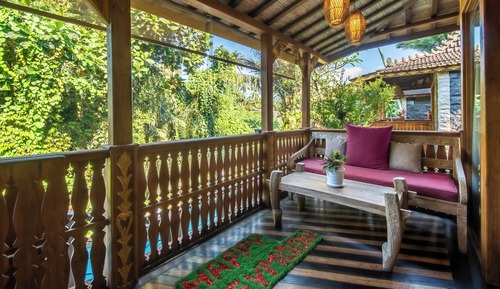 Deluxe Villa, 1 King Bed, Hill View